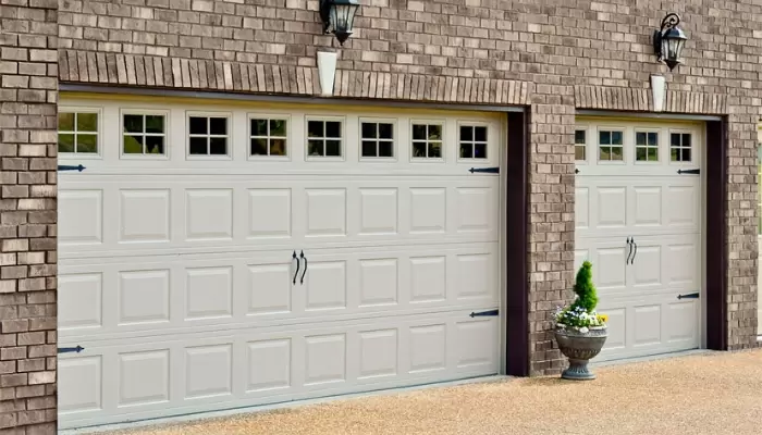 Traditional Short Panel Garage Door